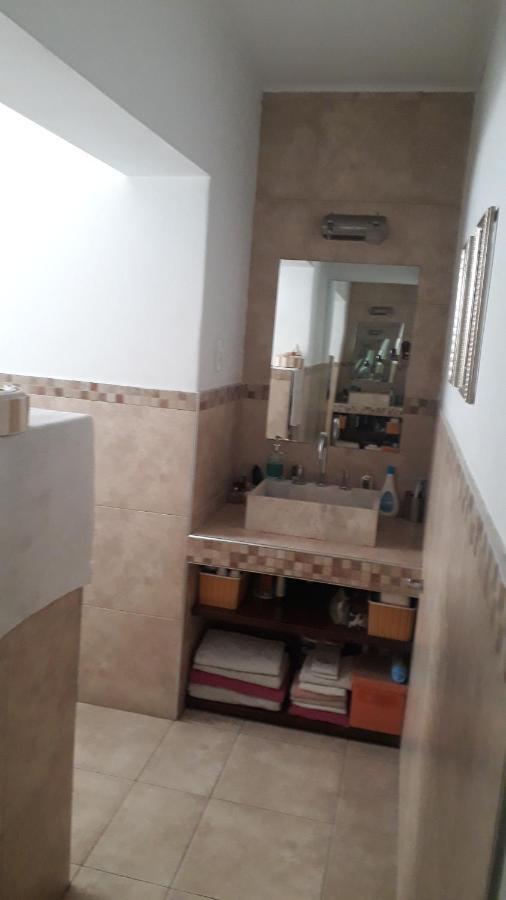 Casa Cerca Del Centro Bed&Breakfast Mendoza Dış mekan fotoğraf